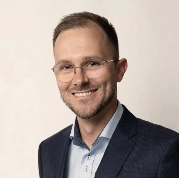 Aktor Emil: Osiągnięcia i niepowtarzalne biografie w kulturze polskiej