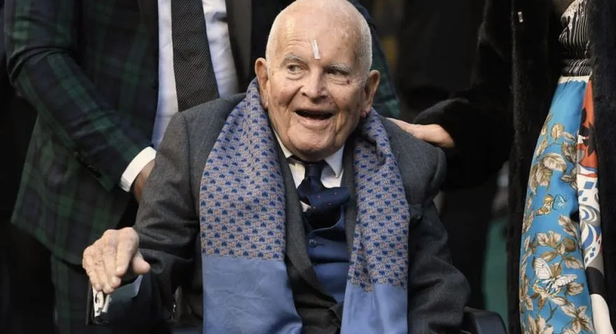 Co się wydarzyło z Ianem Holmem, czyli smutna wiadomość o Gandalfie?