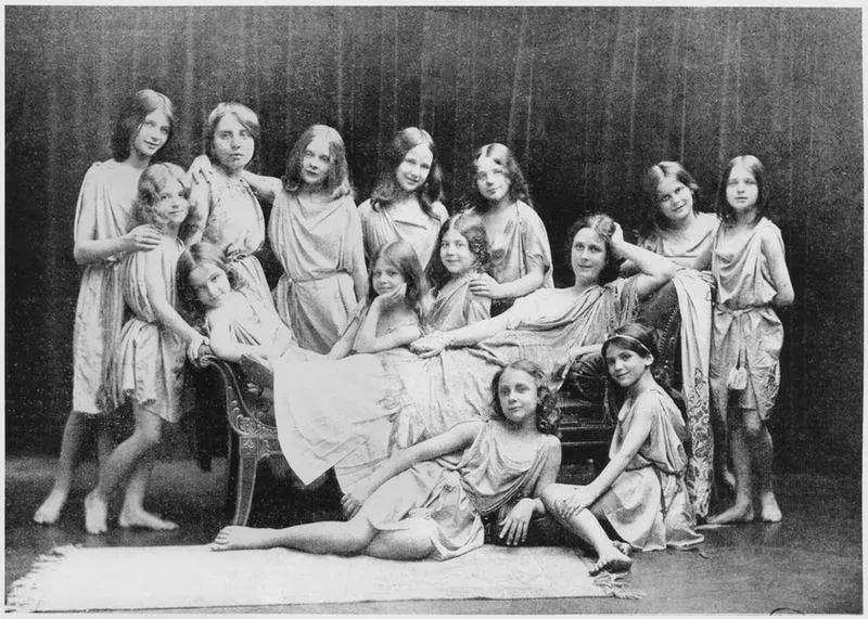 Isadora Duncan i jej rewolucja w nowoczesnym tańcu – odkryj taneczne ruchy, które zmieniły świat