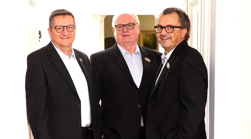 Kabaret z żyletką w logo OTTO – odkryj jego fascynującą historię i znaczenie