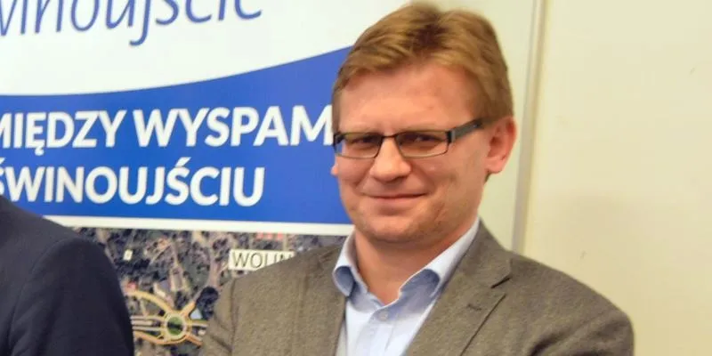 Malarstwo białego człowieka: recenzje, opinie i kontrowersje wokół dzieł Łysiaka
