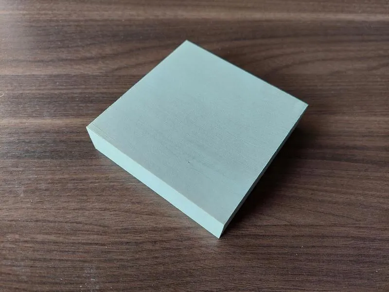 Odkryj magię rzeźby w drewnie lipowym: proste techniki dla początkujących rzeźbiarzy