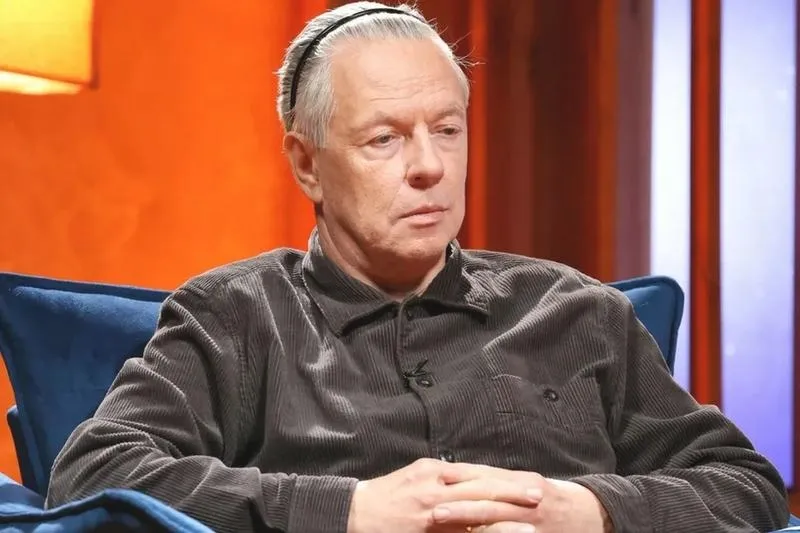 Polscy aktorzy serialowi po 40: ich niezapomniane role i największe osiągnięcia w świecie telewizji