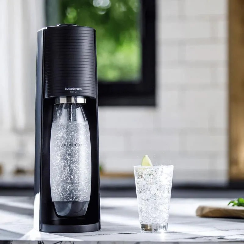 SodaStream recenzja: Jak to urządzenie może zrewolucjonizować Twoje nawyki picia?