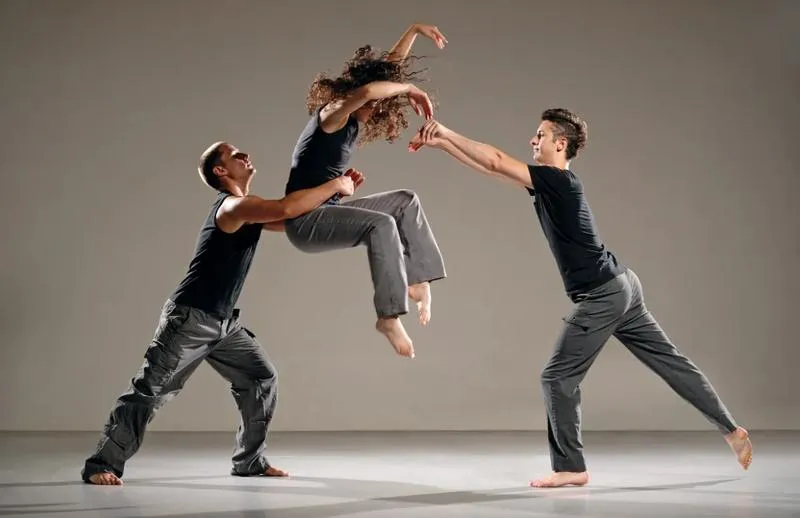 Zaskocz gości nietypowym stylem – pierwszy taniec, jakiego jeszcze nie było!