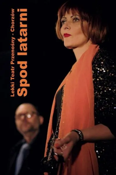 Eleganckie stroje do teatru
