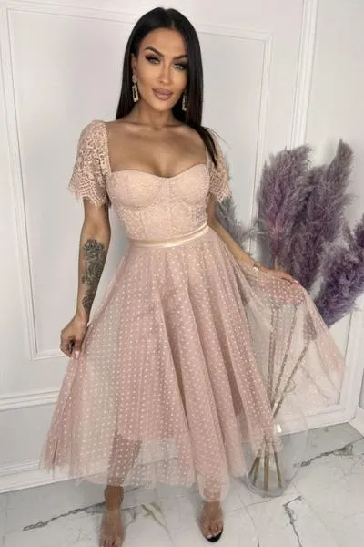 Eleganckie stroje na wieczory