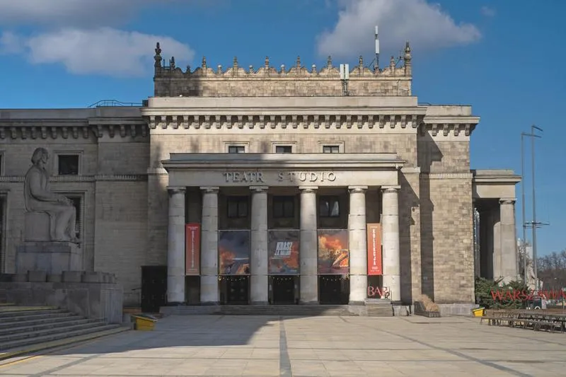 Galerie w teatrach