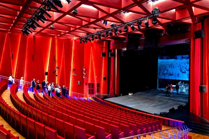 Różnorodność w teatrze