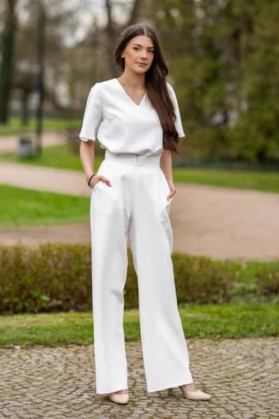 Sukienka na wieczór w teatrze