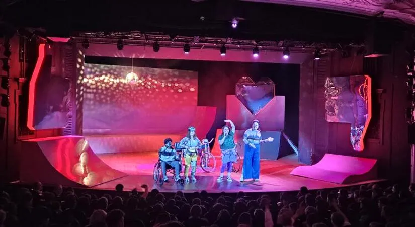 Teatr jako szkoła życia